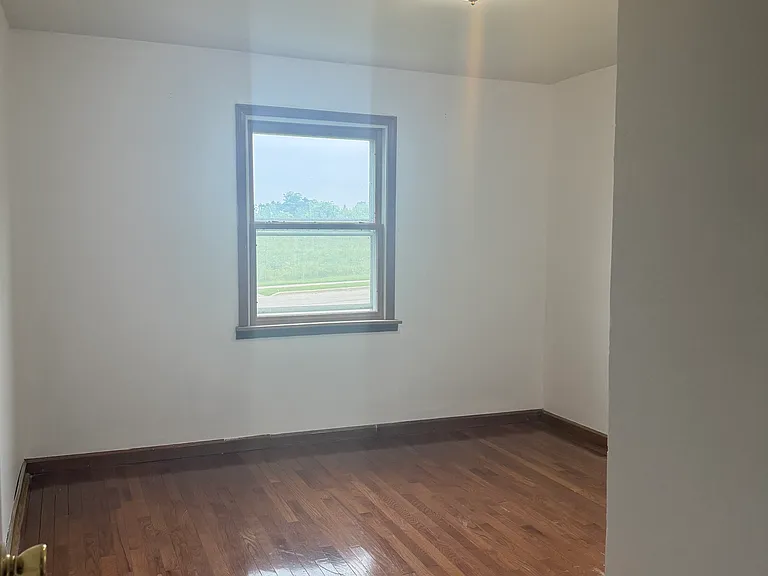 4 Linden Ave — Photo 19