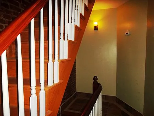 Rented by Elite NY Holdings | media 11