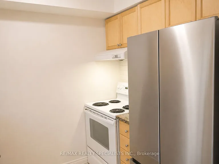 60 Town Centre Ct #408 — Photo 5