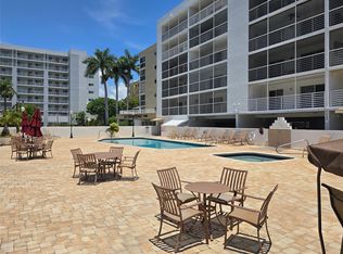 17801 N Bay Rd APT 301, Sunny Isles Beach, FL 33160