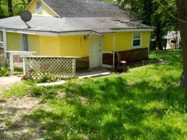 8438 High St, Cedar Hill, MO 63016