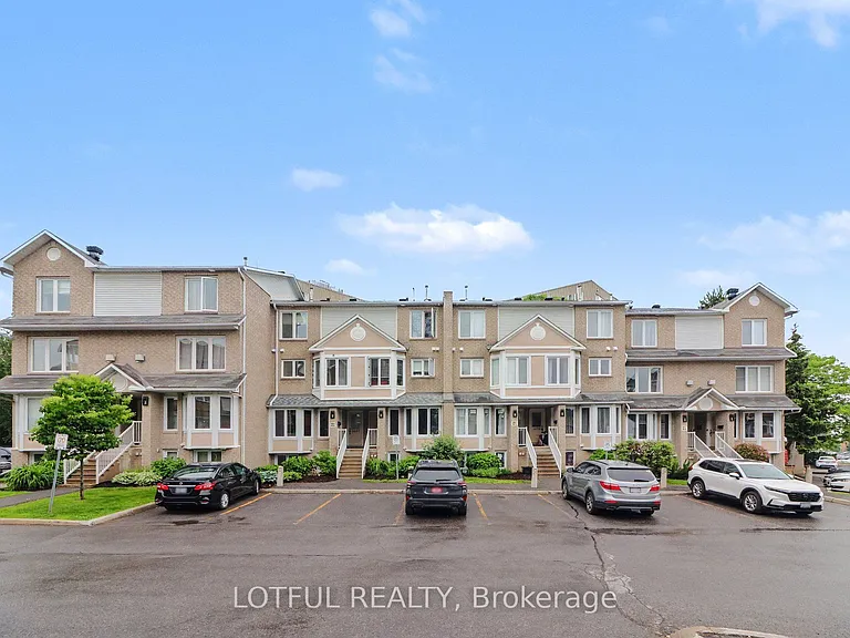 1663 Locksley Ln — Photo 1