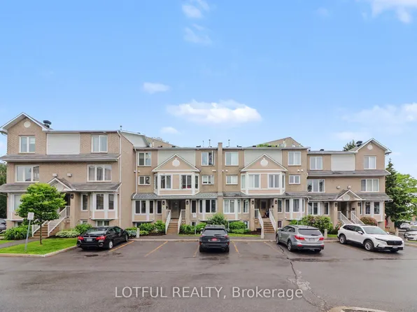 1663 Locksley Ln, Ottawa, ON K1J 1B6