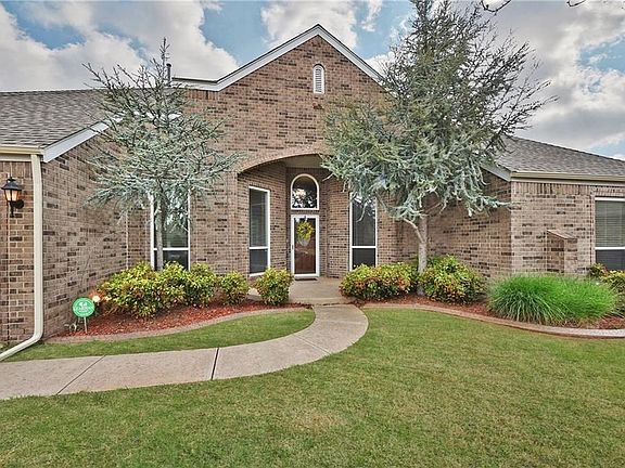 2nd image of 16509 Thorton Ln
