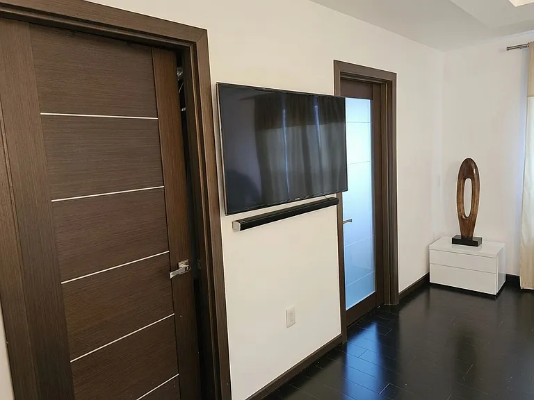 10 Russell Ct — Photo 18