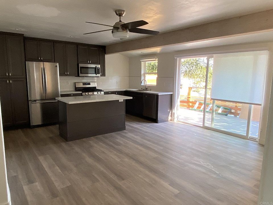 1st image of 8225 Vista Dr #27
