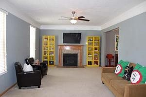 5th image of 1874 Caplinger Dr