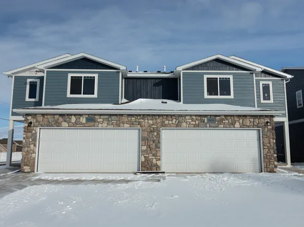 4521 Bobolink Ln #207B, Laramie, WY 82070