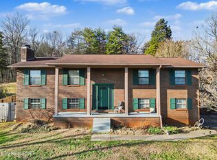 1421 Mount Vista Dr, Knoxville, TN 37920