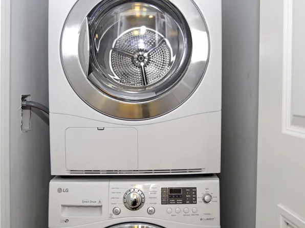 294 Coles Street image 5 of 19