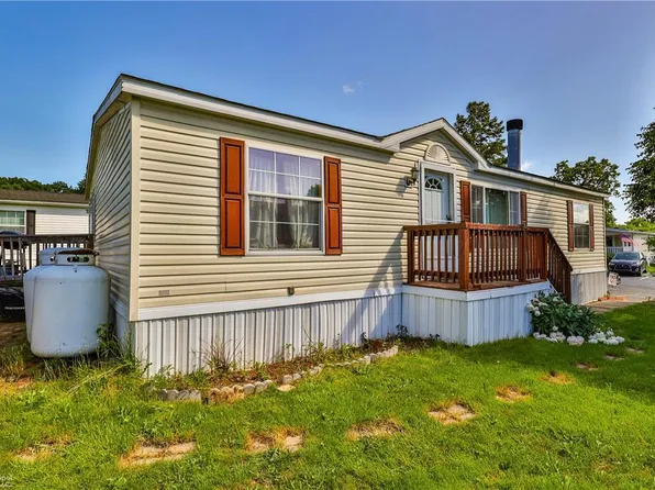 4426 Grey Wolf Ln N, Orefield, PA 18069