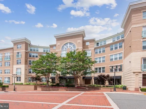 12000 Market St APT 254, Reston, VA 20190