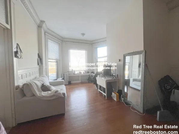 27 Bay State Rd, Boston, MA