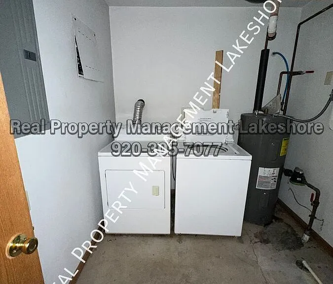 820 Wright St — Photo 23