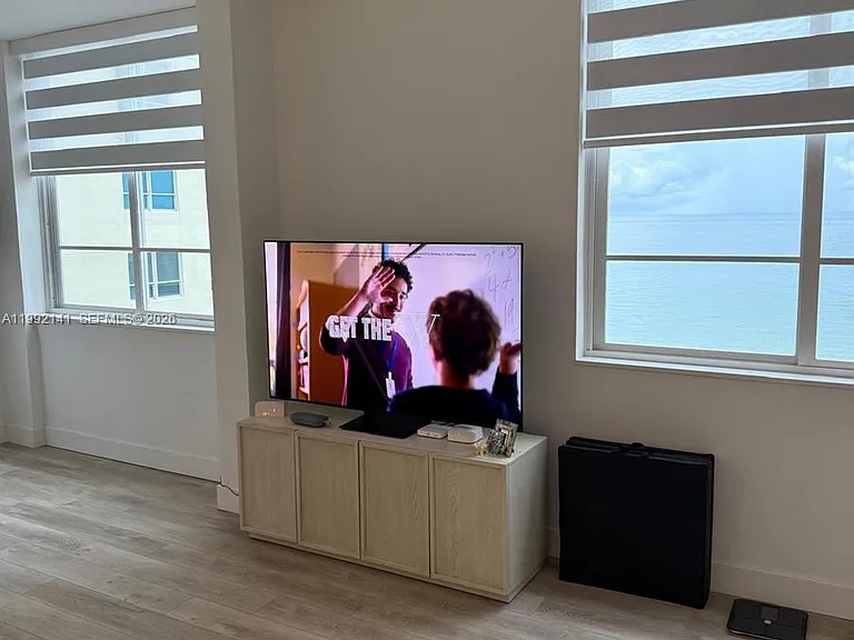 5005 Collins Ave #1525 — Photo 8