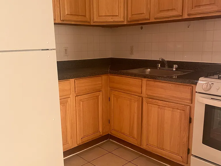 3040 W 22nd St #5G — Photo 1