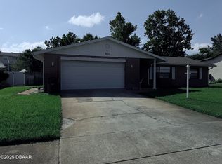 1655 E Shangri La Dr, Daytona Beach, FL 32119