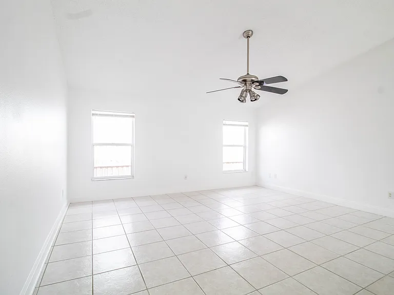 2782A Picadilly Cir — Photo 6
