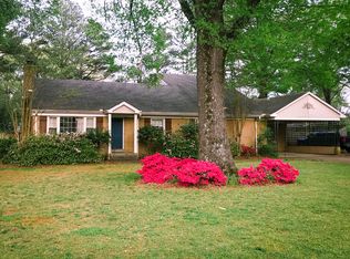 658 Peterson Lake Rd, Collierville, TN 38017