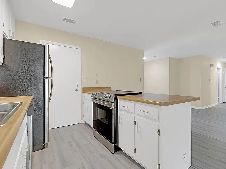 5556 Split Oak Ct — Photo 15