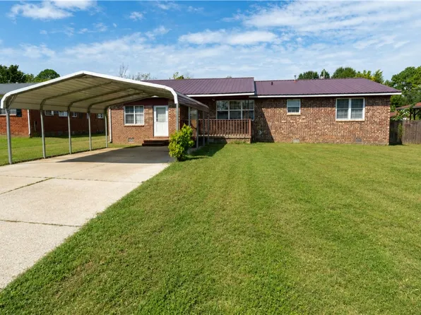 1002 Sunshine Ave, Green Forest, AR 72638