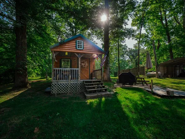 5611 Charles Ln, Hillsboro, OH 45133