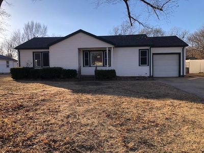 217 S Ballard Dr, Haysville, KS, 67060