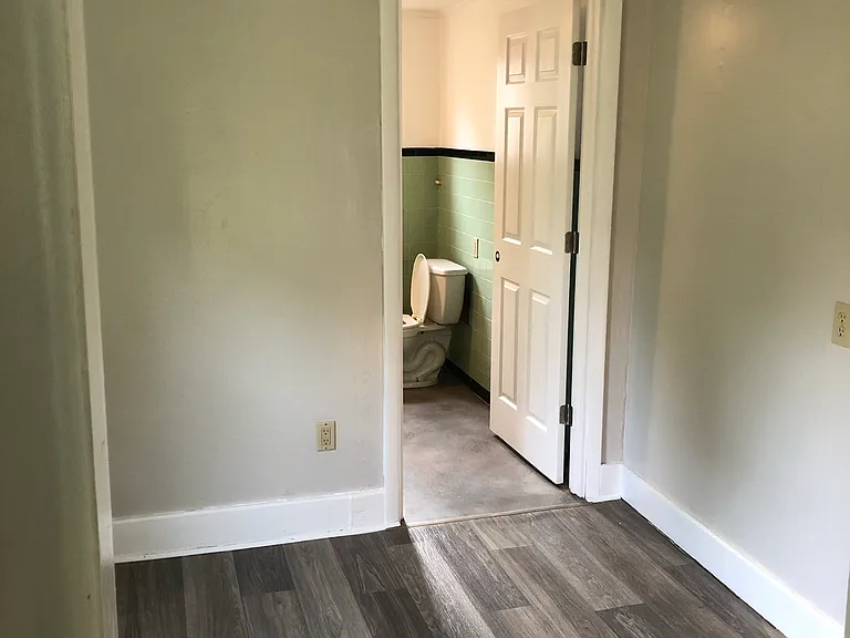 1552 Jefferson Rd — Photo 5