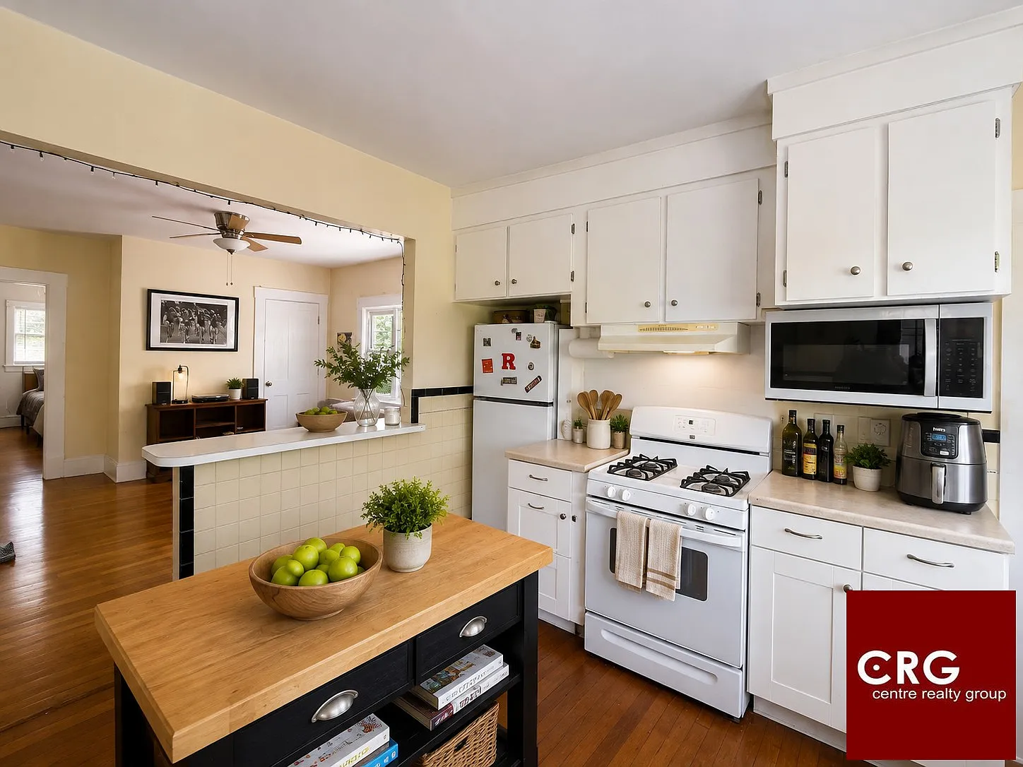3 bed, 1.0 bath, $3,750 — Photo 3