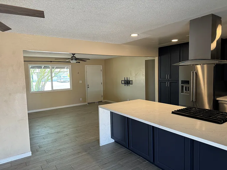 1436 S Beck Ave — Photo 3