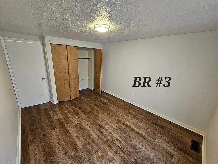 9432 Mount Auburn Ave #17 — Photo 6