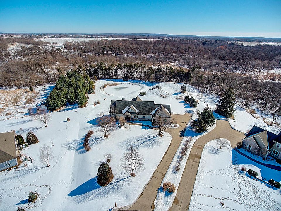 1st image of 2096 N Hickory Ct
