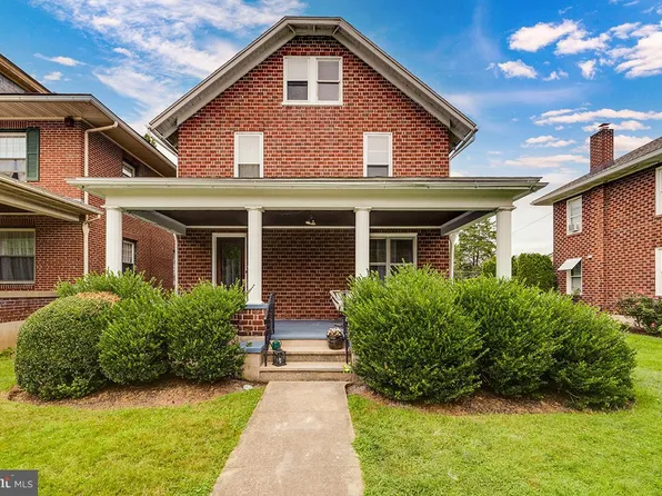 13 E Walnut St, Shillington, PA 19607