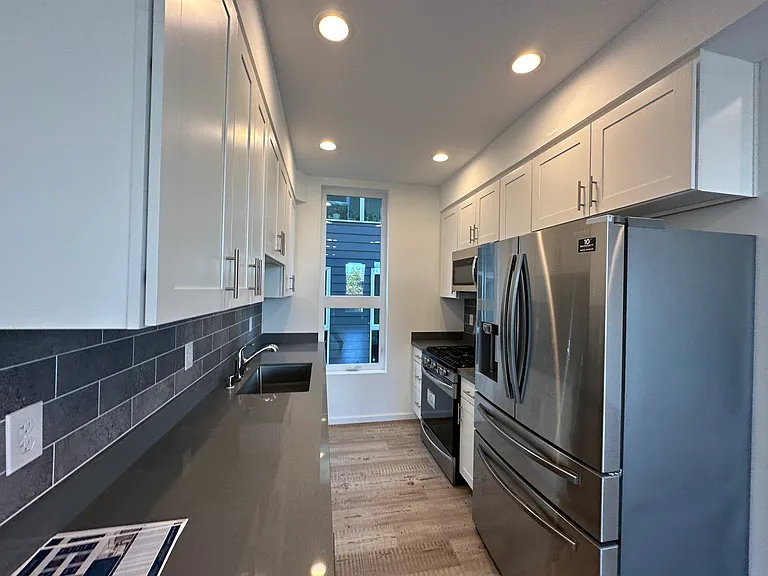 2705 E Yesler Way #A — Photo 6