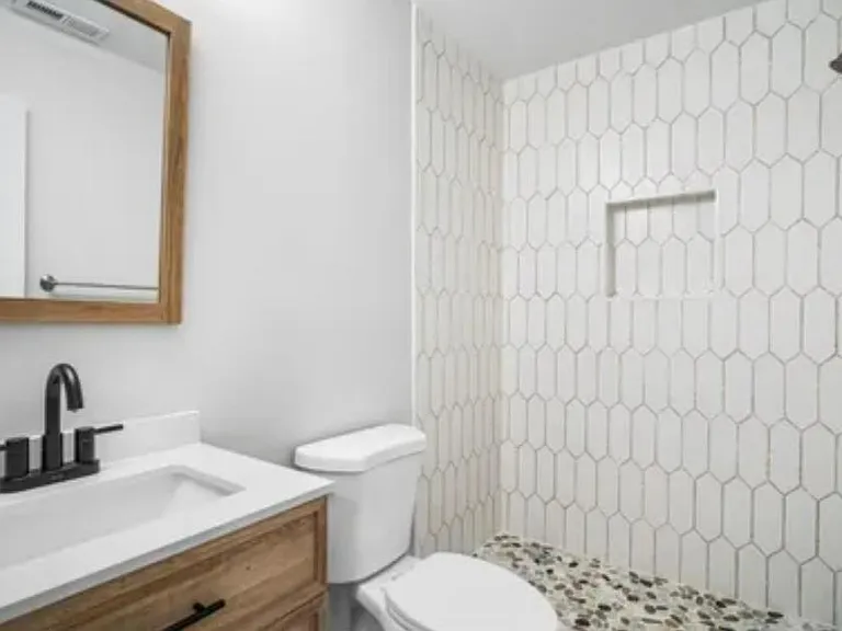 8 Whitemarsh Ct — Photo 2