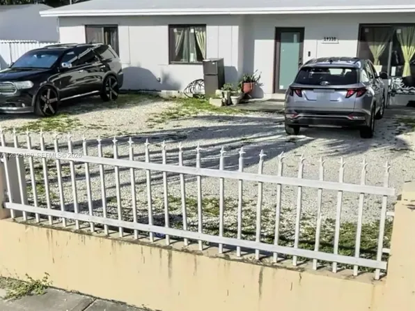 19330 NW 37th Ave, Miami Gardens, FL 33056