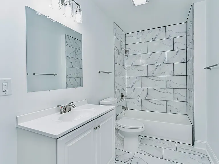 115 Sterling St — Photo 6
