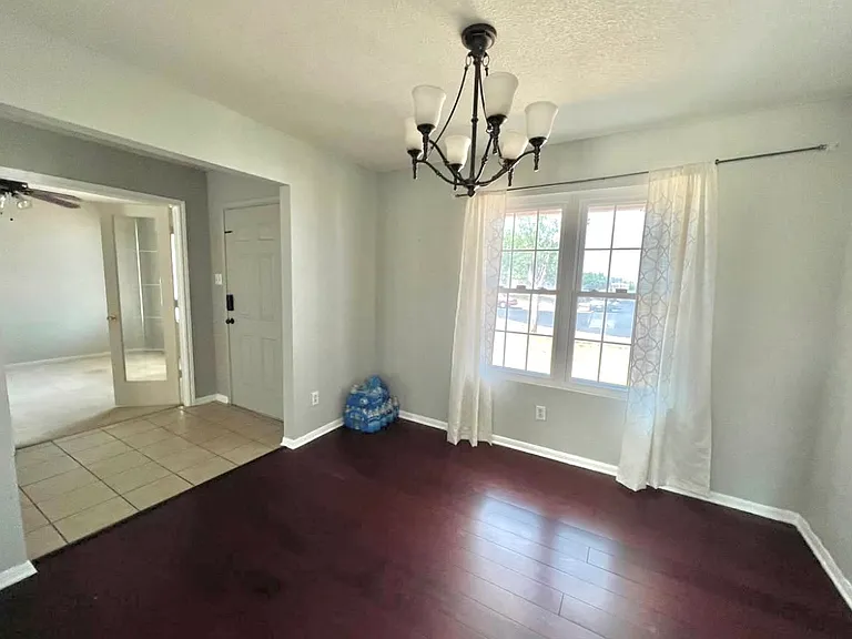 2702 Verbena Loop — Photo 6
