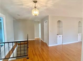 116 Lakeview Rd, Spruce Pine, NC 28777