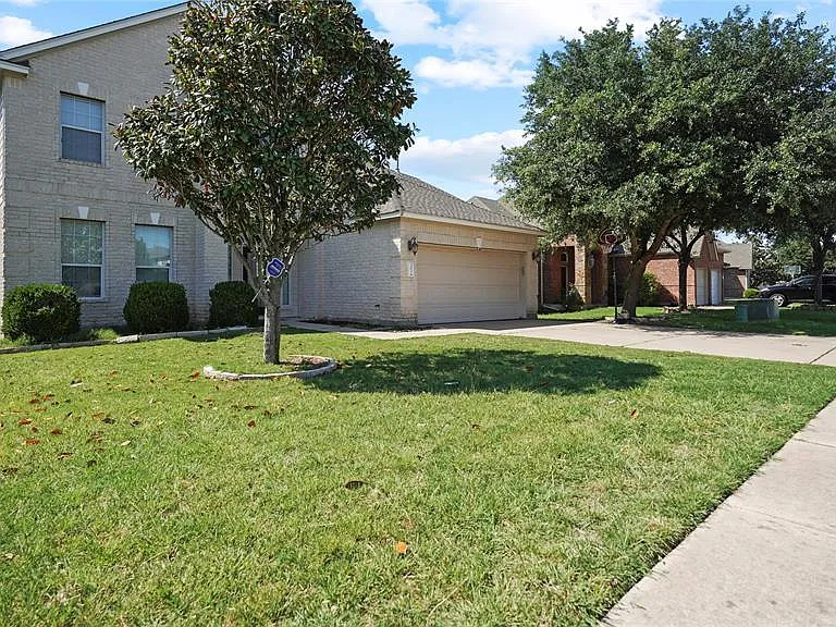 303 Payne Stewart Dr — Photo 2