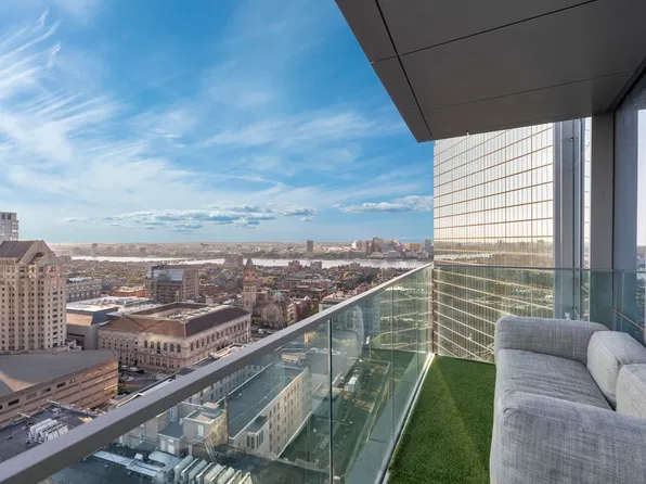 430 Stuart St #22B, Boston, MA 02116