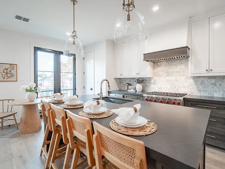 4525 Emerson Ave #3L — Photo 7
