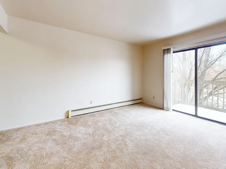 Waverly Park Apartments — Photo 37