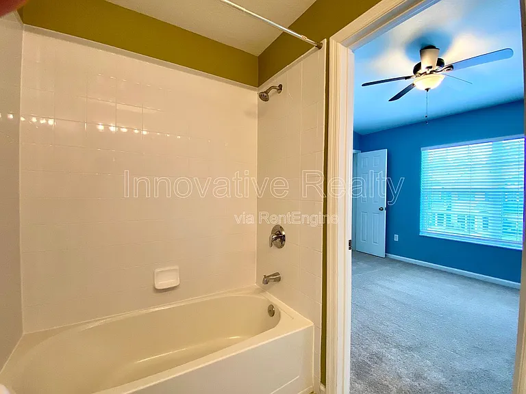 720 Shropshire Loop — Photo 15