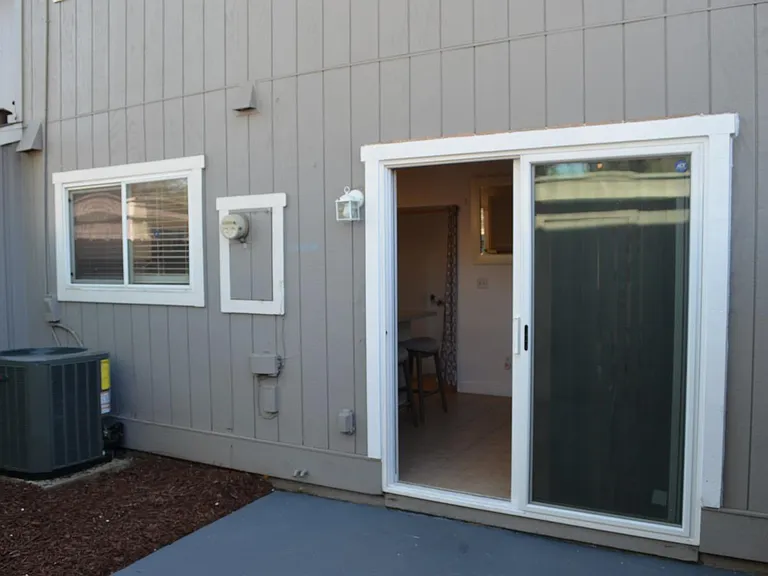 5953 Bamford Dr — Photo 31