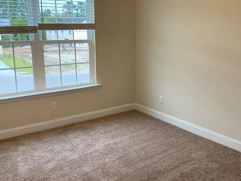 193 Ainsdale Dr — Photo 10