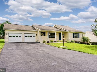 86 Marietta Ln, Falling Waters, WV, 25419