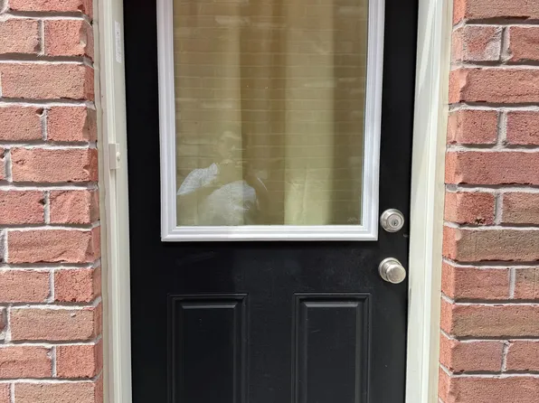 20 Hyacinth St #Basement, Markham, ON L6E 0P5
