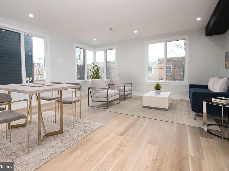 810 N Uber St #3 — Photo 3