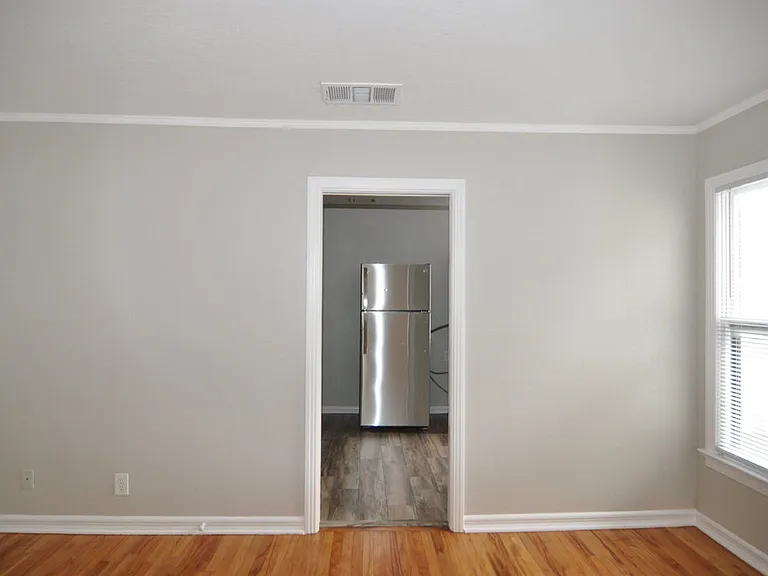 2724 Wayside Ave — Photo 5